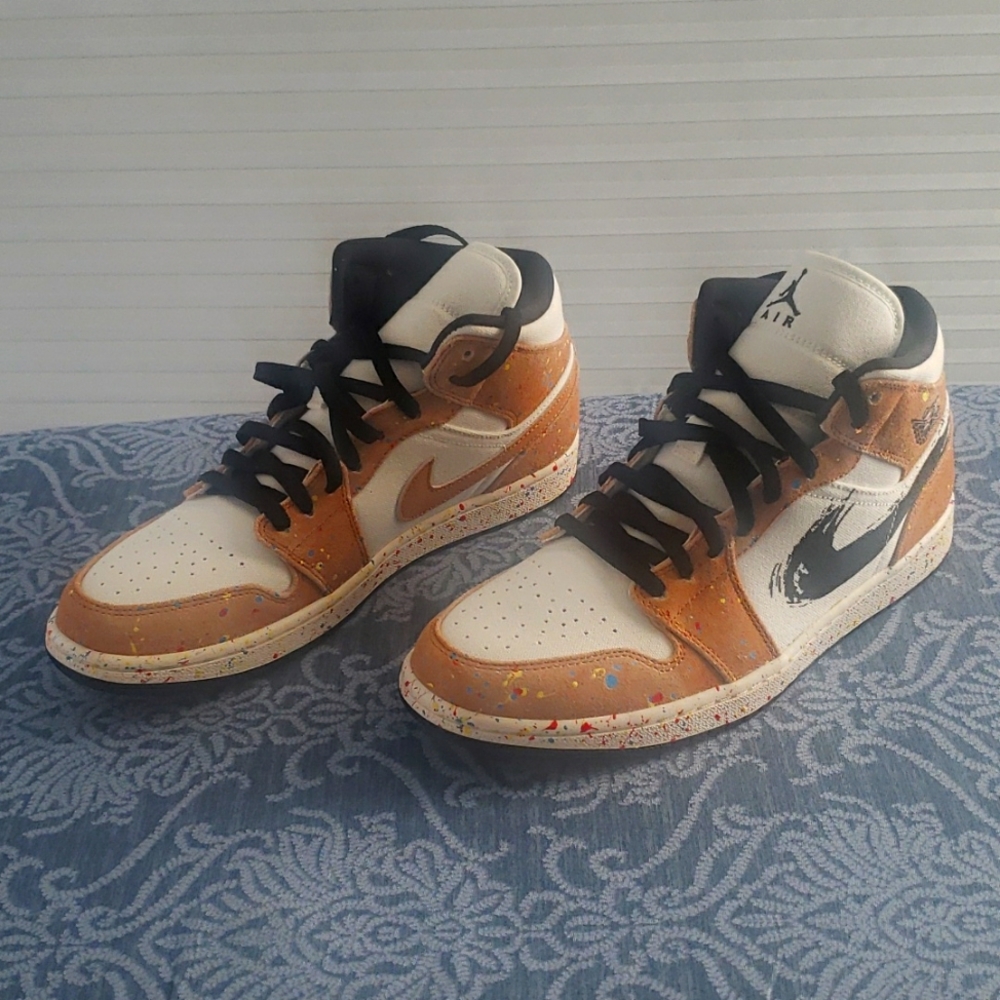Air Jordan 1 Mid Brushstroke